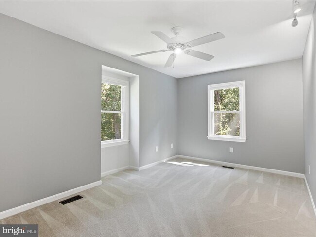 Building Photo - 11108 Lochinver Ln
