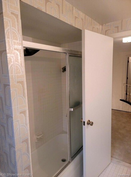 Building Photo - 5064 Far Ravine Ct