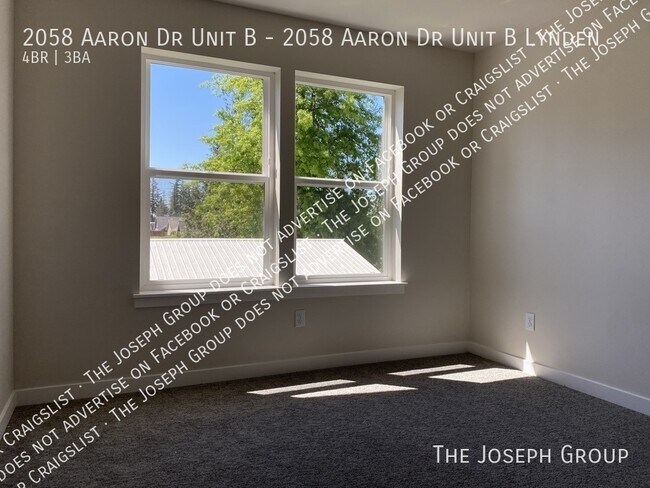 Building Photo - 2058 Aaron Dr