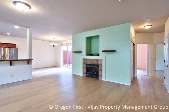 Building Photo - 10568 SW Washington St