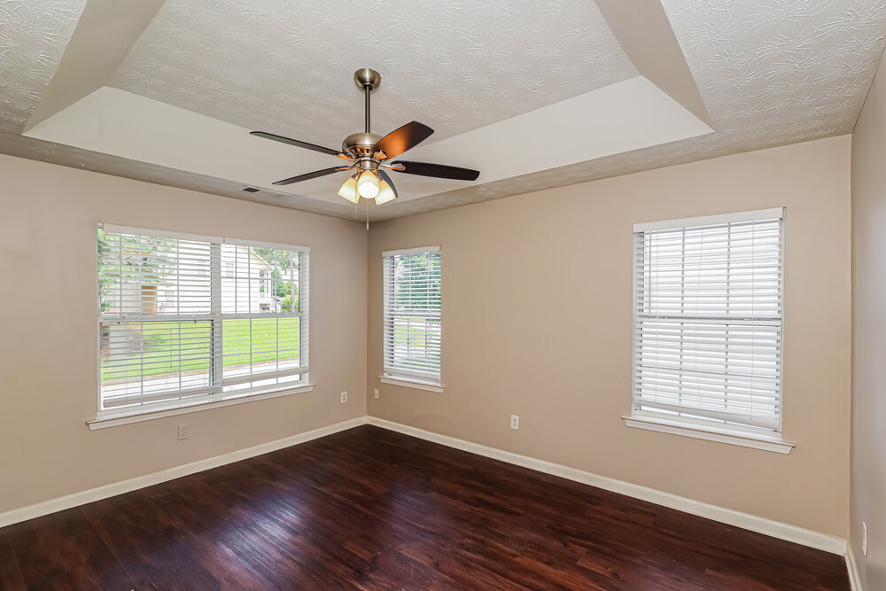 Building Photo - 4080 Robin Cir
