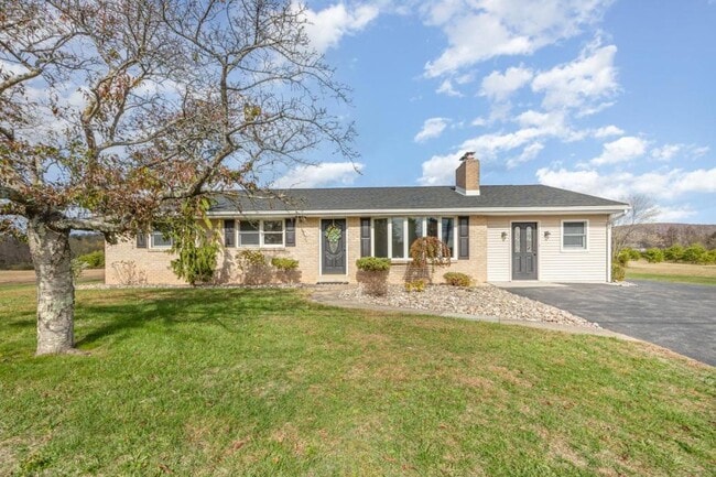 Primary Photo - 411 Wagner Dr