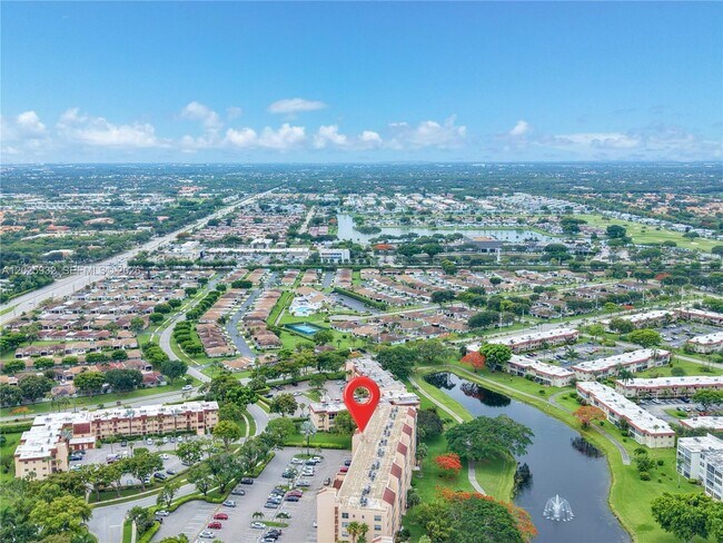 Building Photo - 14623 Bonaire Blvd