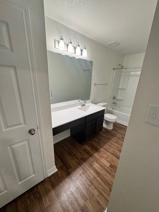 Building Photo - Coming Soon! Modern & Roomy 1 Story 4/2 in...