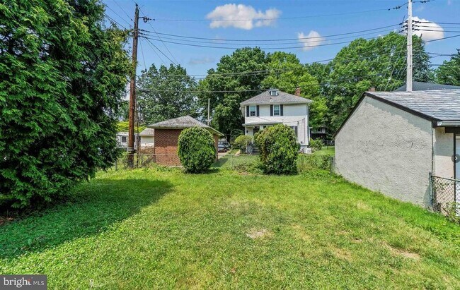 Building Photo - 3400 Dennlyn Rd