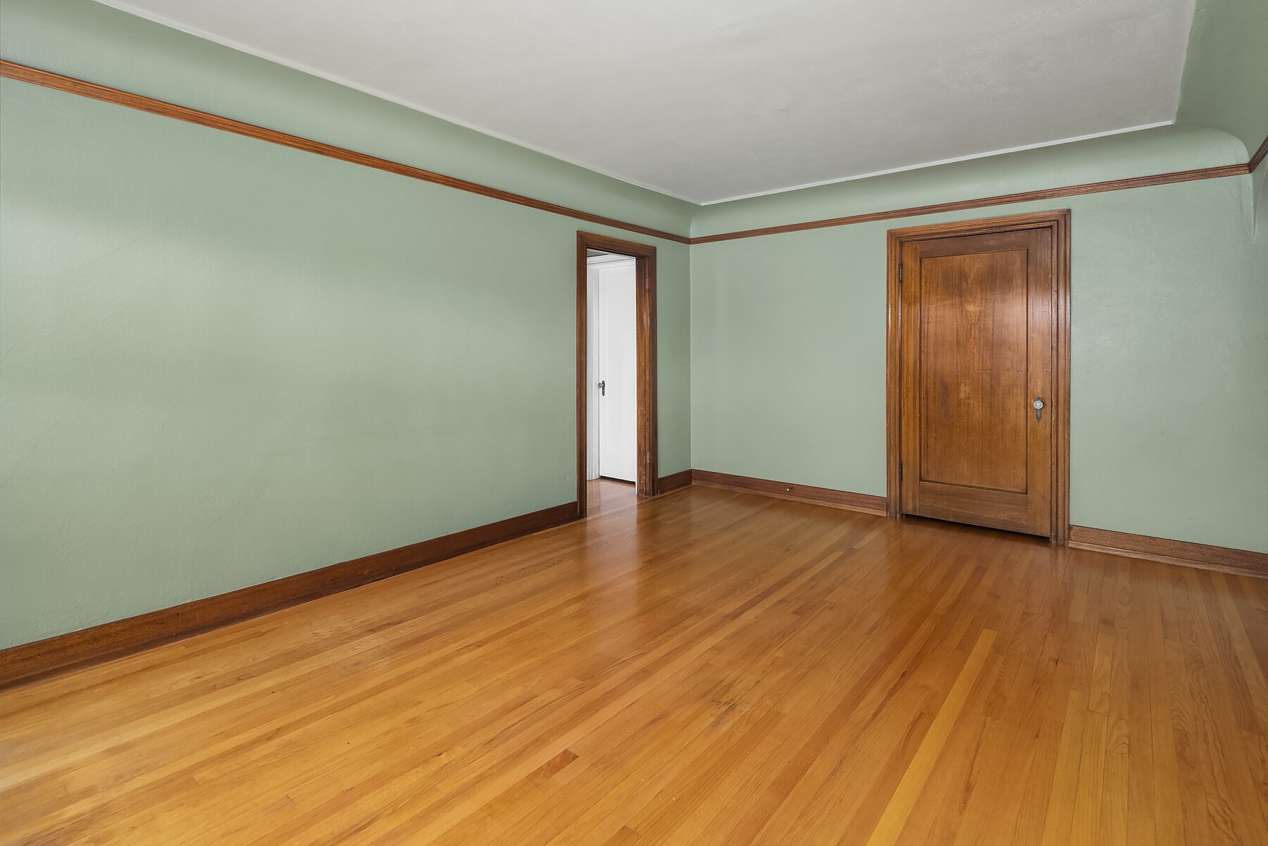 Building Photo - 1631 16th Ave