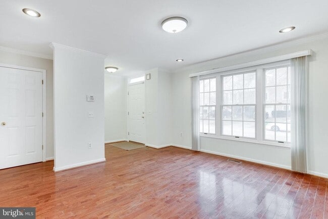 Building Photo - 9216 Burley Ln