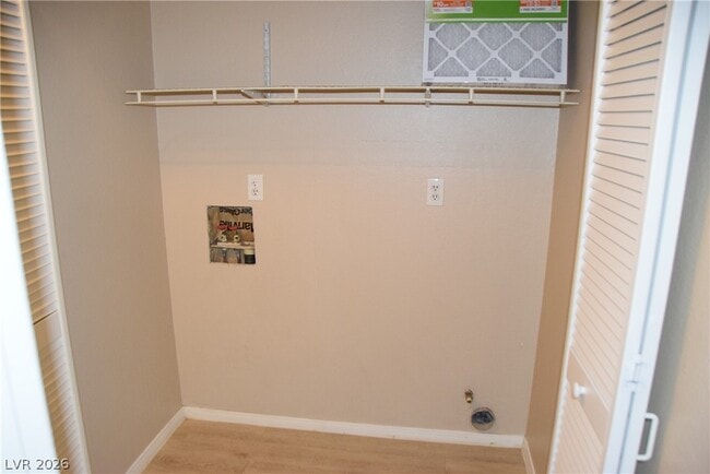 Building Photo - 701 Inglenook Dr