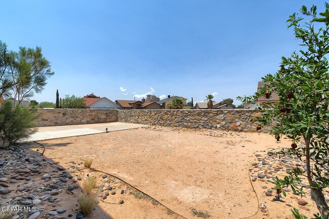 Building Photo - 11833 Imperial Gem Ave