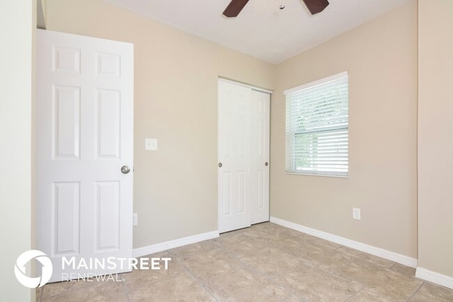 Building Photo - 3409 W Paxton Ave