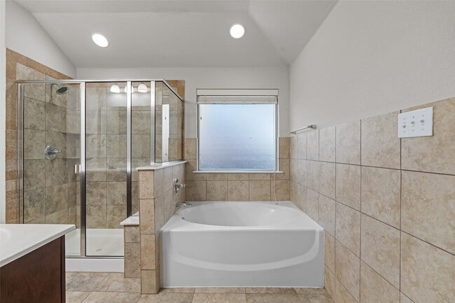 Building Photo - 3733 Cecelia Ln