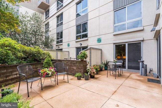 Building Photo - 777 7th St NW