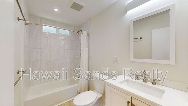 Building Photo - 4566 Sierra Dr