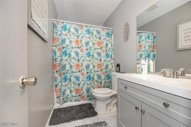 Building Photo - Gorgeous 4BD/2 BA Home for Rent- Cleveland