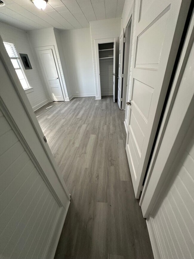 Building Photo - Luxury in Lockport-Newly Remodelled 4 Bedroom 2 Bath- $500 move in special!