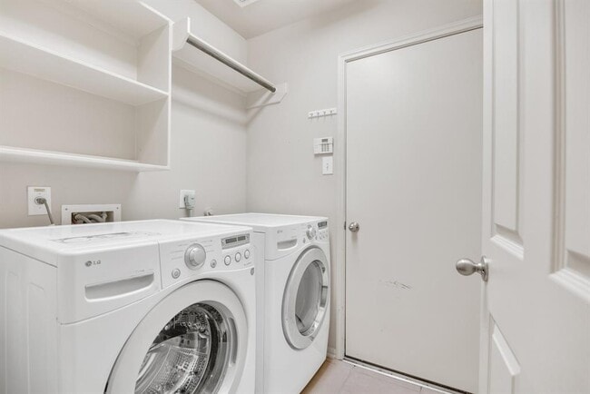 Building Photo - 5730 Slate Valley Ct