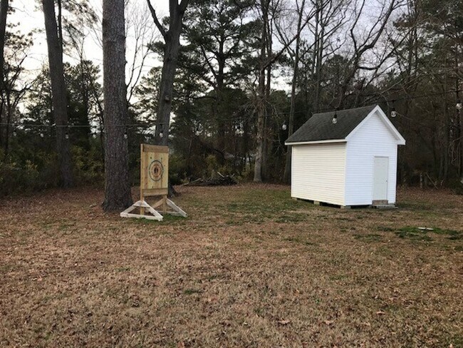 Building Photo - 111 Hunters Landing Dr