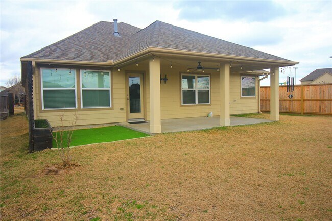 Building Photo - 20115 Towering Cypress Dr