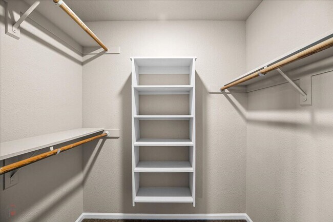 Building Photo - Lovely 3 Bedroom/2 Bath Home Located in Lodi Ca