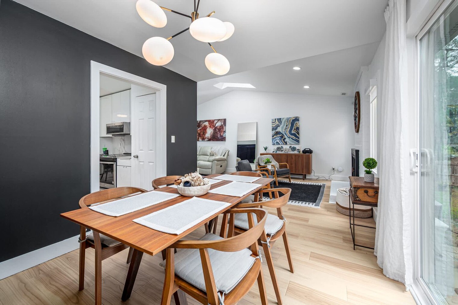 Building Photo - 405 Reynolds Ave