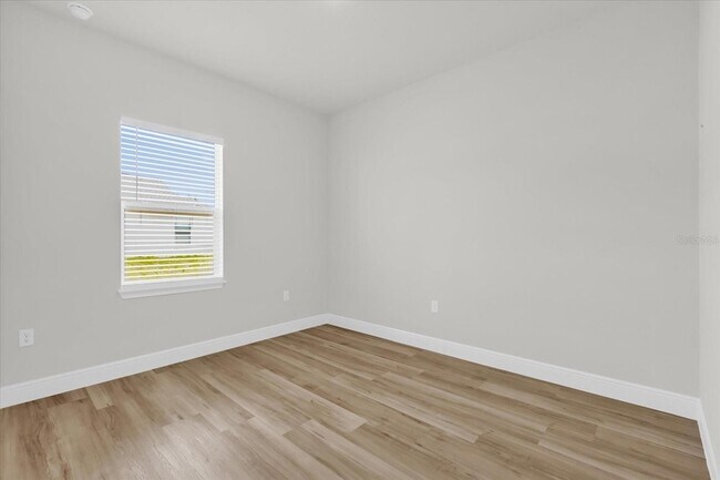 Building Photo - 3935 SW 151st Pl