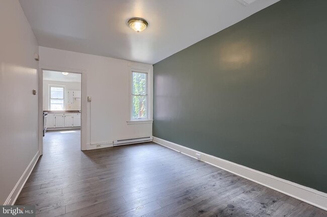 Building Photo - 464 Lafayette St