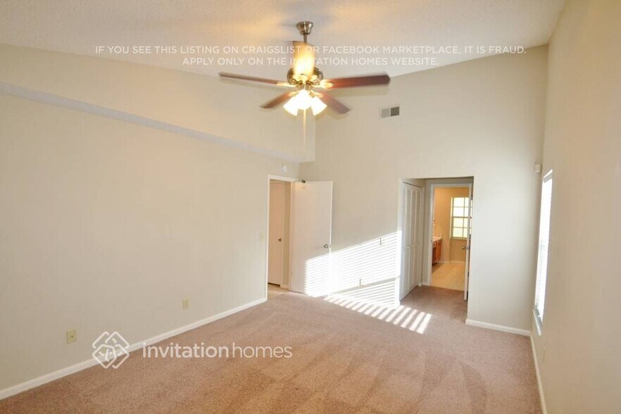 Building Photo - 10323 Ashley Oaks Dr