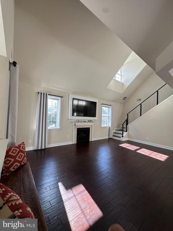 Building Photo - 13846 Greendale Dr