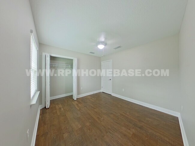 Building Photo - 147 Gillis Dr