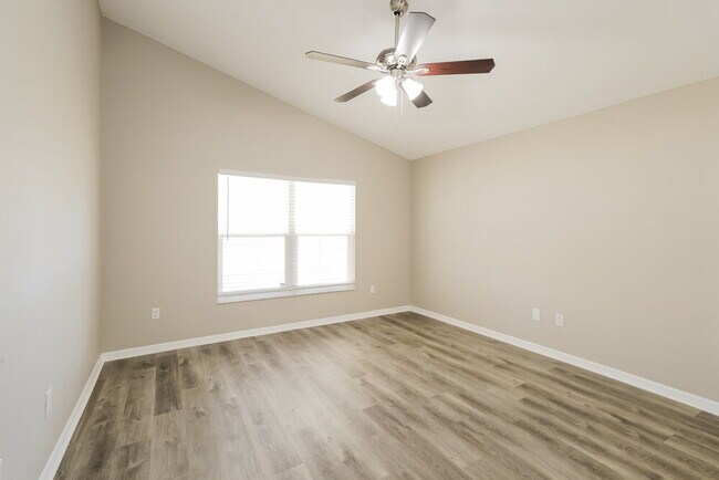 Building Photo - 34406 Smart Dr
