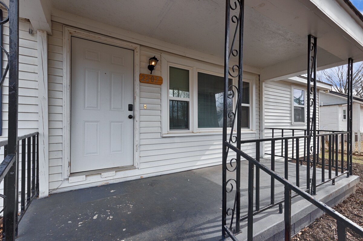 Building Photo - 2207 4th St SW
