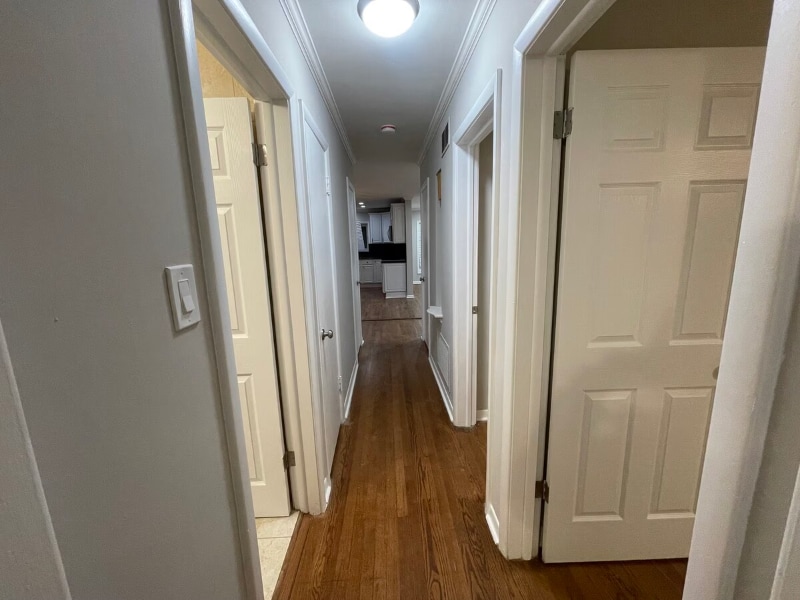 Building Photo - 733 Campbell Ave