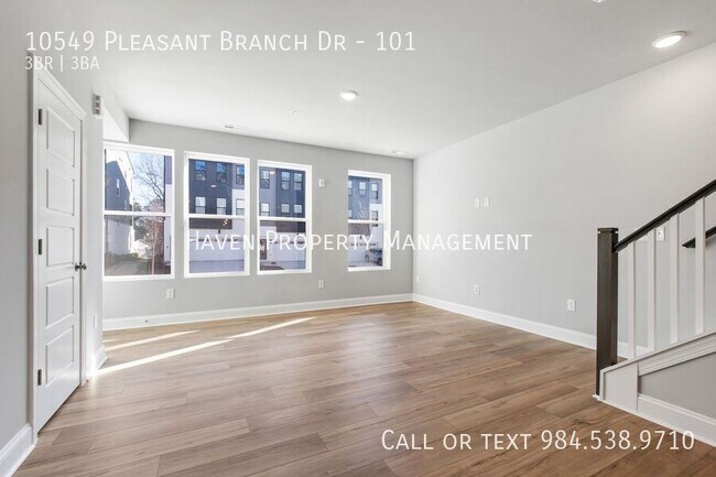 Building Photo - 10549 Pleasant Br Dr