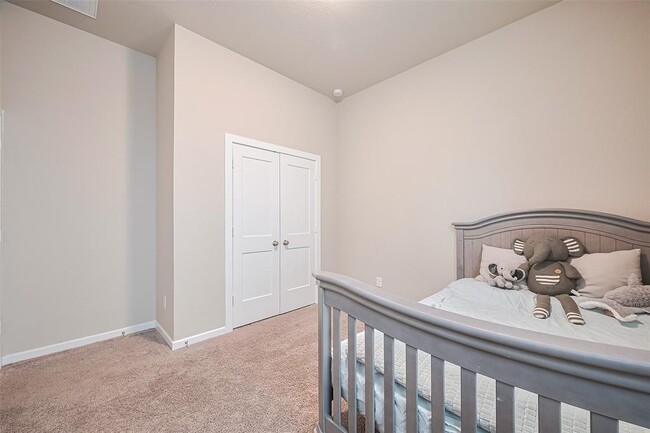 Building Photo - 7031 House Wren Ct