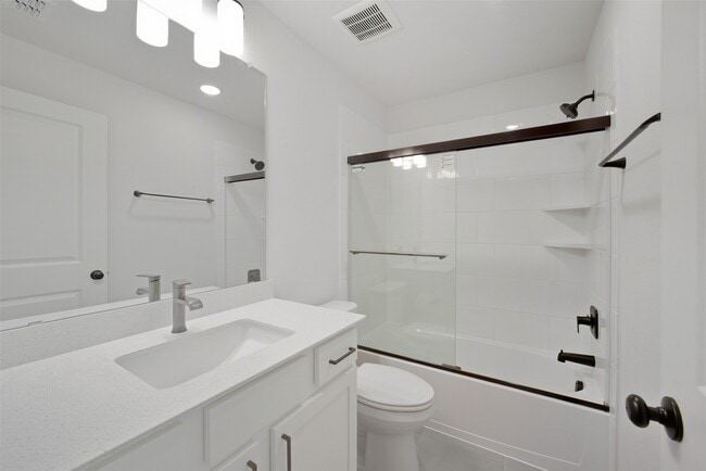 Building Photo - 13102 Verde Oaks Trl