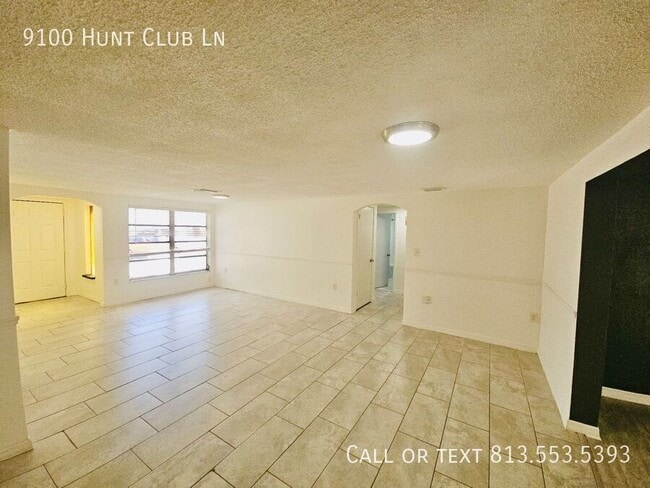 Building Photo - 9100 Hunt Club Ln