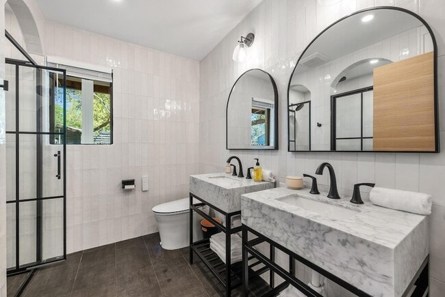 Building Photo - 2607 Pembrook Trail