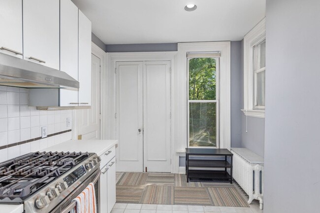 Building Photo - Great Heritage Hill Apartment for Rent