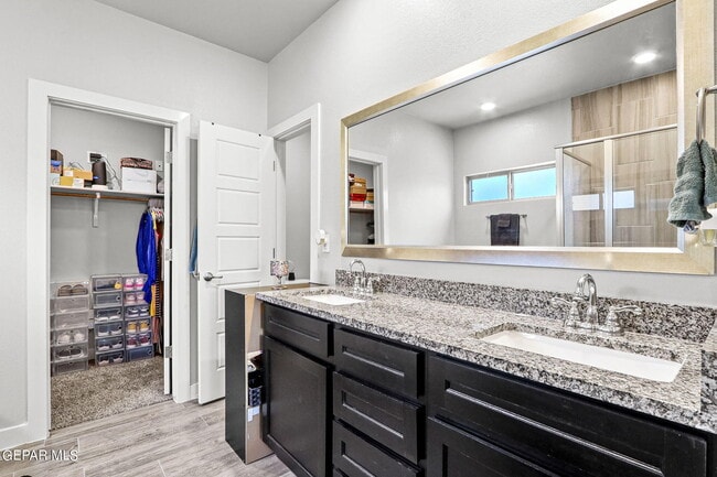 Building Photo - 14813 Tierra Fortaleza Ave
