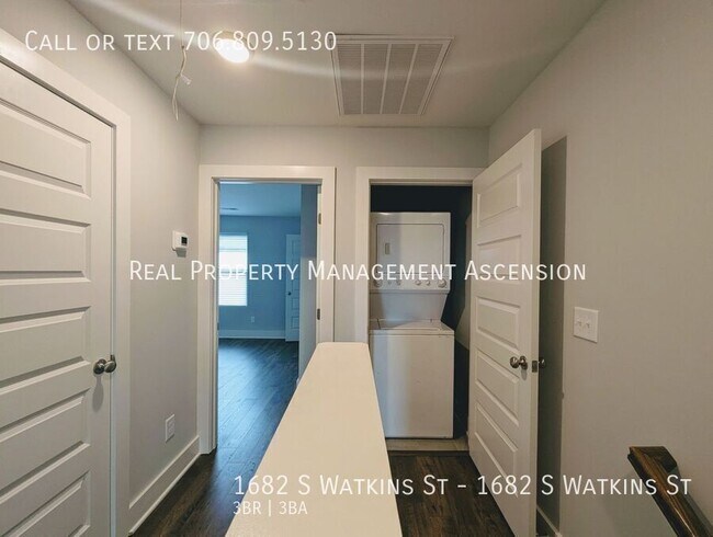 Building Photo - 1682 S Watkins St
