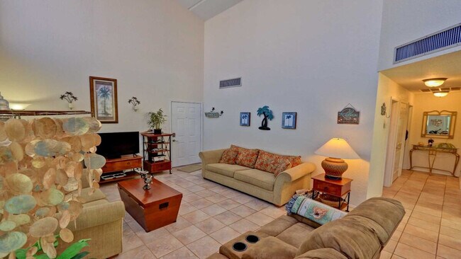 Building Photo - 129 E Morningside Dr