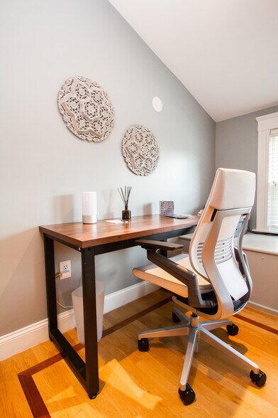 Building Photo - 247 Savin Hill Ave