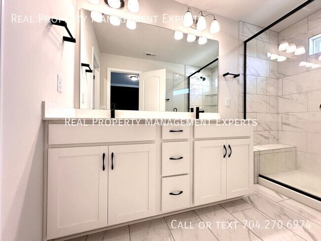 Building Photo - 4408 Iron Oak Ln
