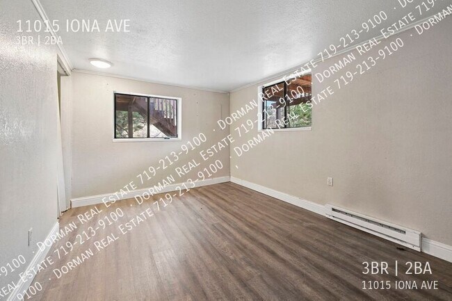 Building Photo - 11015 Iona Ave