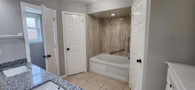 Building Photo - 15326 Alta Mesa Dr