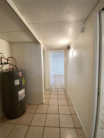 Building Photo - 6808 Trail Lake Dr