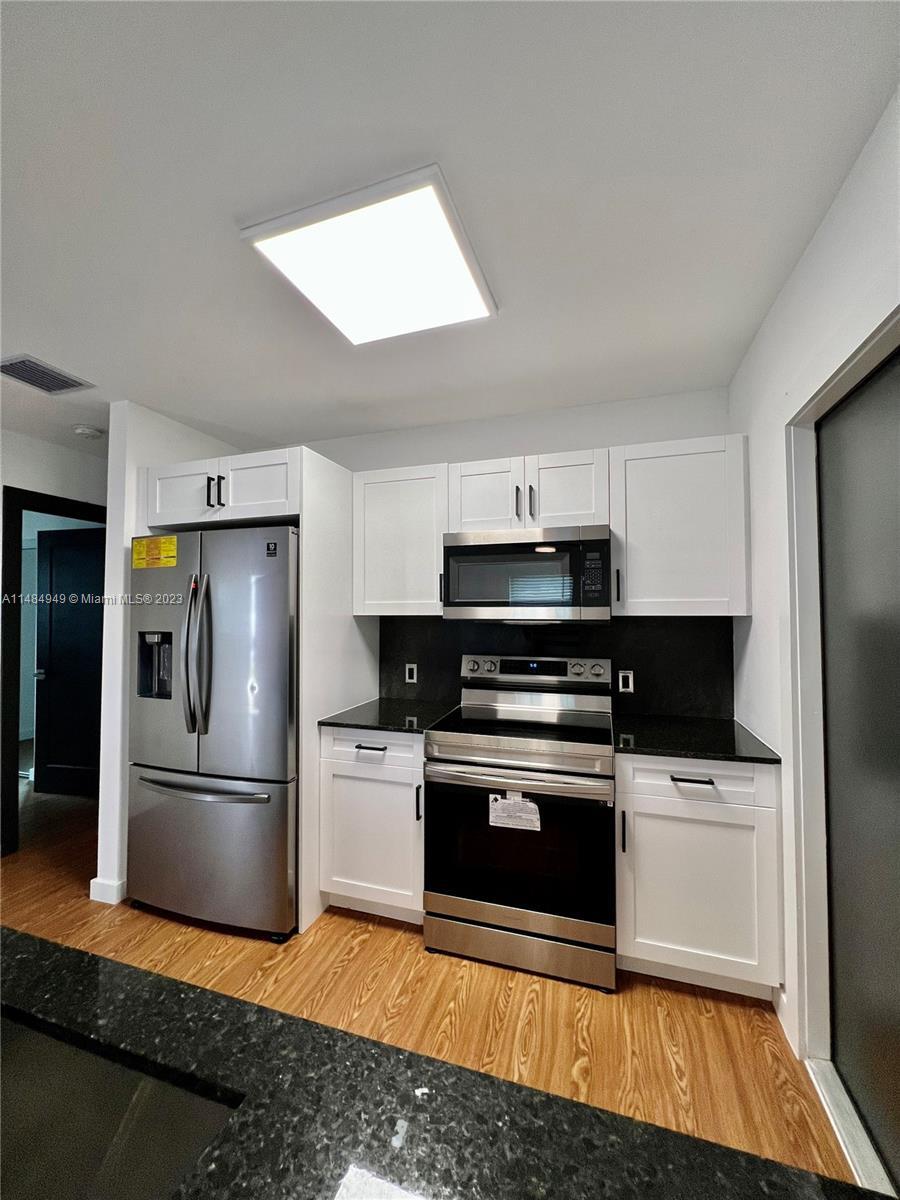 Building Photo - 1720 NW 68th Ter