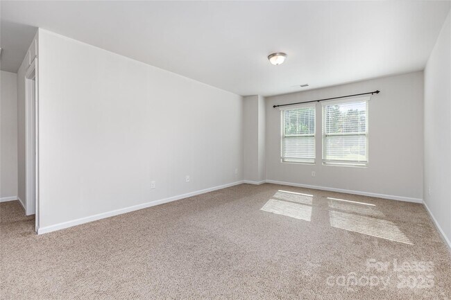 Building Photo - 17322 Carolina Hickory Dr