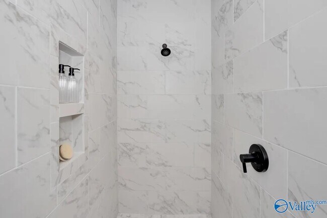 Building Photo - 80 Mountain Vis Cir