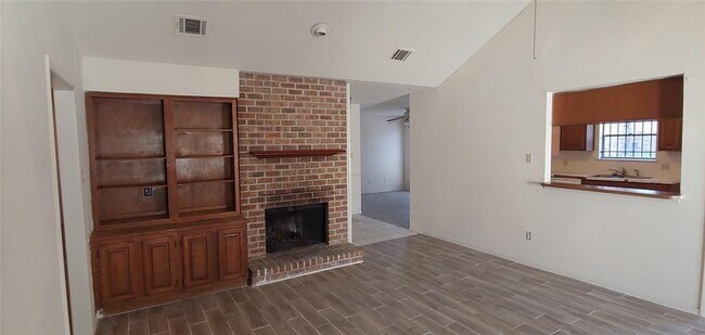 Building Photo - 10822 Lynbrook Dr